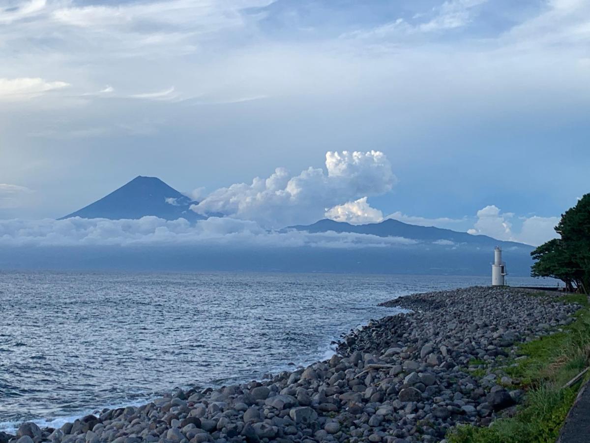 Villa Uminca ウミンカ à Numazu Extérieur photo